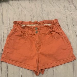 HIGH RISE SHORTS